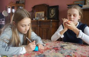Artistieke liefdadigheidsactie van de Russische school in Brugge