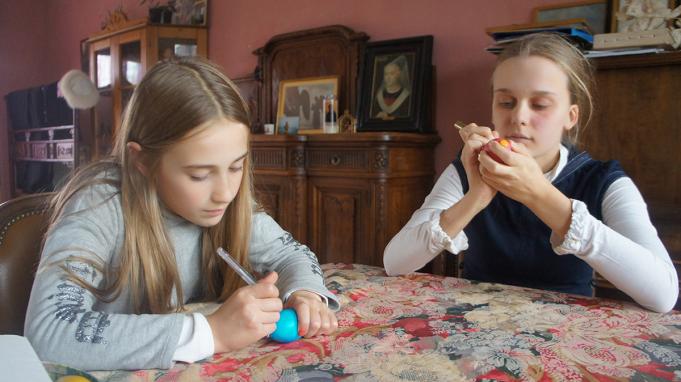 Artistieke liefdadigheidsactie van de Russische school in Brugge