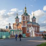De Kruisverheffingskathedraal, het Oespenskij Broesenskij vrouwenklooster De Kruisverheffingskathedraal, het Oespenskij Broesenskij vrouwenklooster